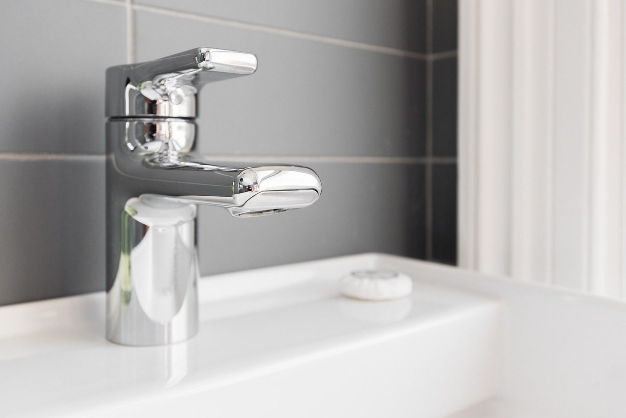 bathroom, faucet, sink, tap water, shower, bathing, water, home, design, interior, hotel, interior design, nature, clean, hygiene, modern, bathroom sink, stainless steel